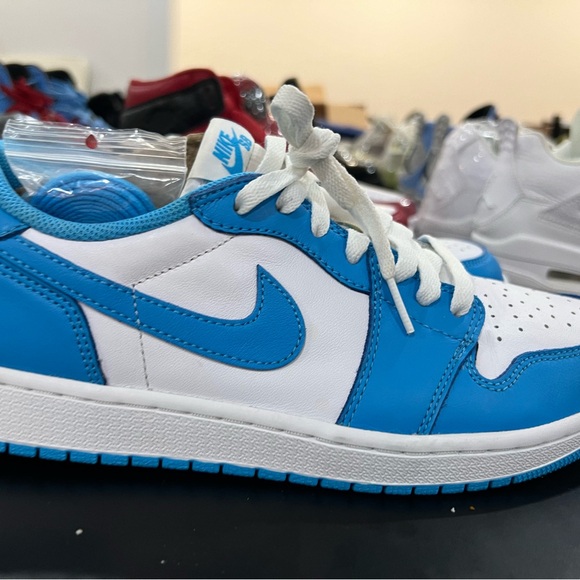 Nike SB Dunk “UNC” Size 9.5 (No Box - Picture 3 of 4